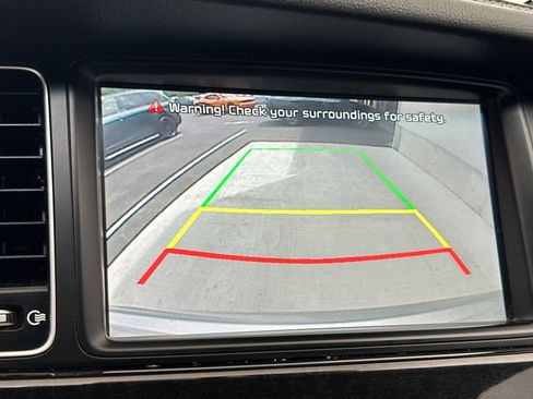Used 2014 Kia Cadenza Premium FWD image 23