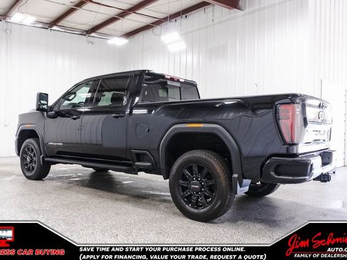 Used 2024 GMC Sierra 2500 AT4 w/ AT4 Premium Plus Package image 4
