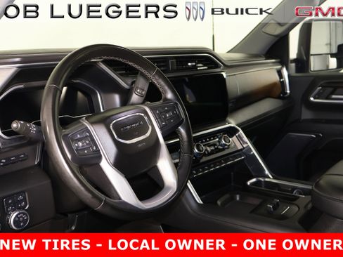 Used 2024 GMC Sierra 2500 Denali w/ Denali Reserve Package image 14