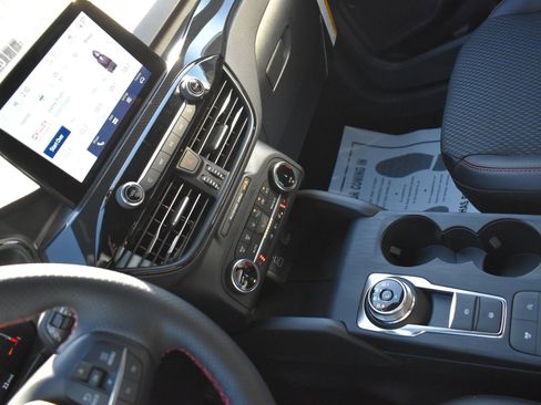 New 2026 Ford Escape ST-Line w/ Cold Weather Package image 23