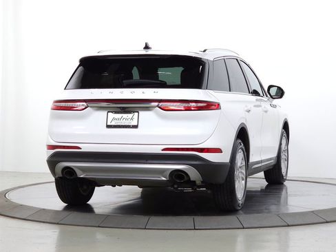 Used 2021 Lincoln Corsair FWD image 11