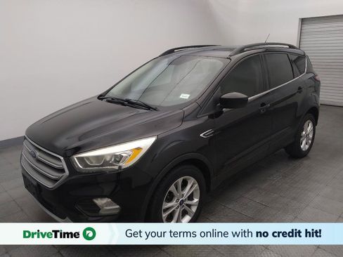 Used 2017 Ford Escape SE w/ SE Leather Comfort Package FWD image 1