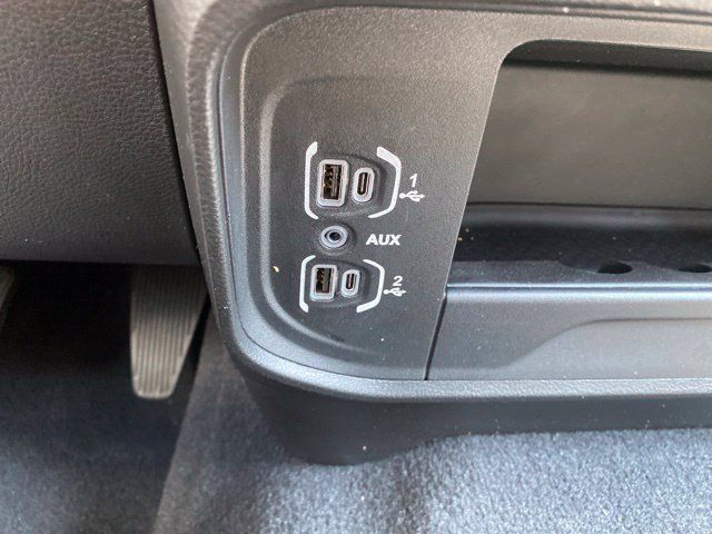 Used 2026 RAM 2500 Big Horn AWD/4WD image 15