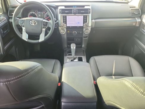 Used 2023 Toyota 4Runner TRD Sport image 12