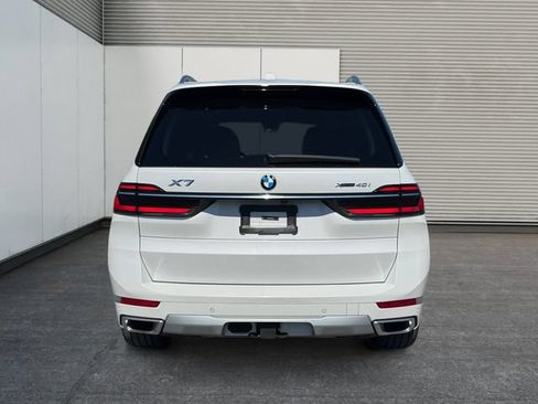 Used 2025 BMW X7 xDrive40i AWD/4WD image 4