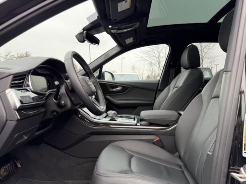 Used 2025 Audi Q7 2.0T Premium w/ Convenience Plus Package image 14