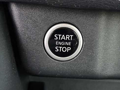Used 2023 Nissan Rogue S AWD/4WD image 14