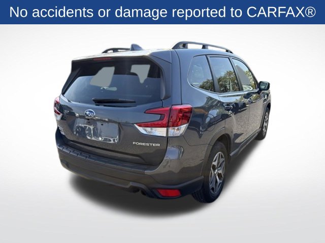 Used 2023 Subaru Forester Premium AWD/4WD image 3