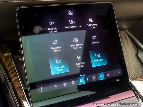 Certified 2025 Cadillac Escalade Sport Platinum AWD/4WD image 20