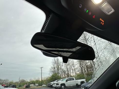 Used 2025 Chevrolet Equinox ACTIV image 29