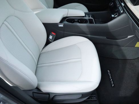 New 2026 Hyundai Sonata SEL image 18