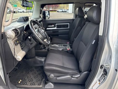 Used 2007 Toyota FJ Cruiser 4WD image 15