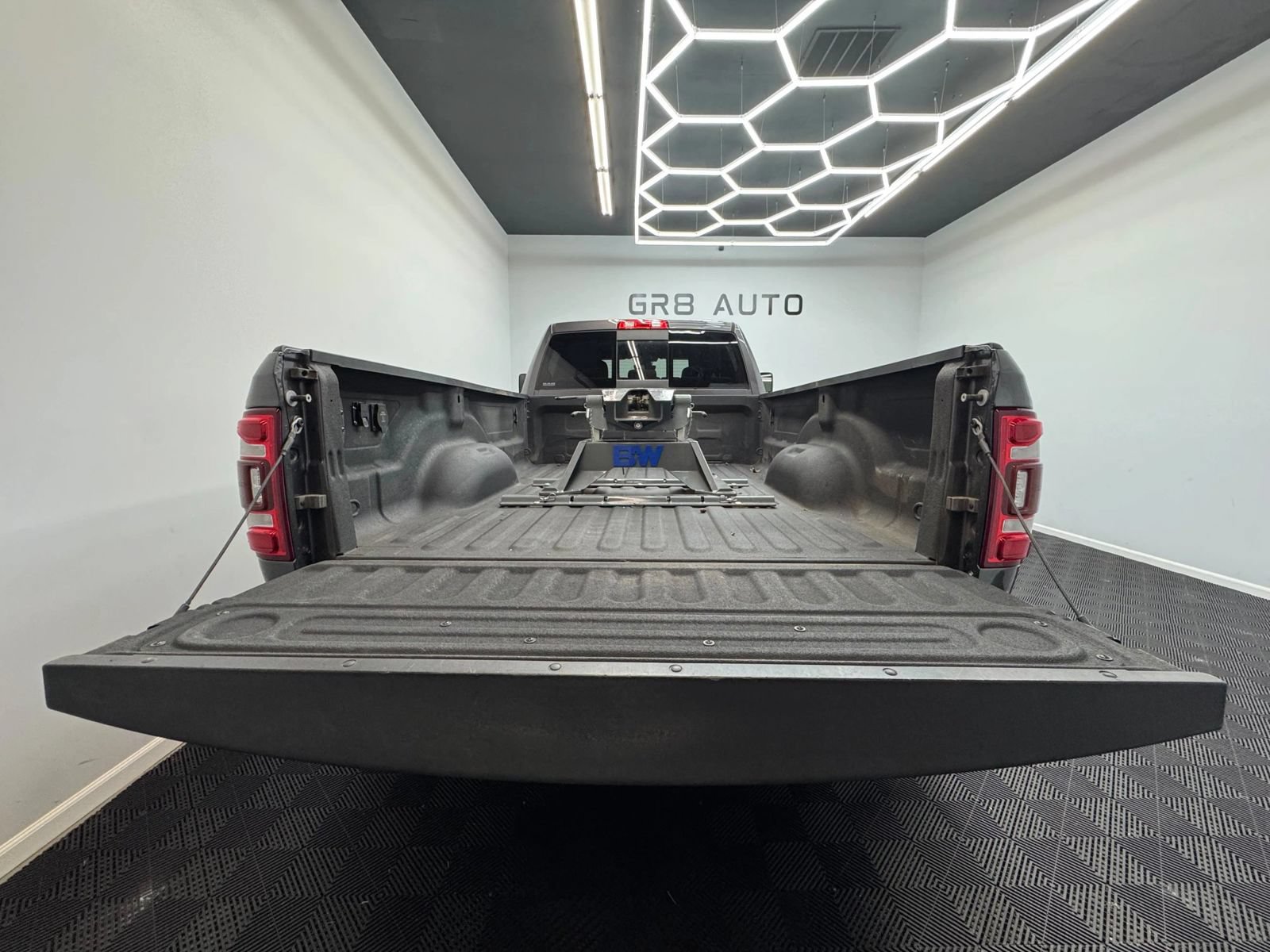 Used 2022 RAM 3500 Big Horn w/ Level B Equipment Group AWD/4WD image 7