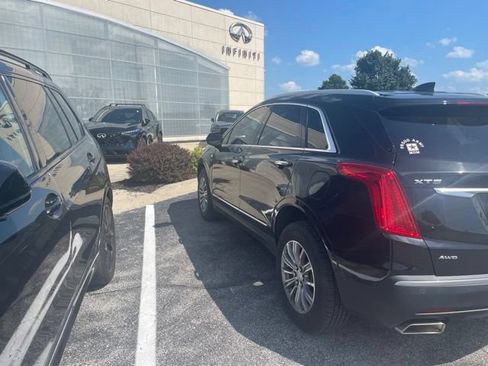 Used 2017 Cadillac XT5 Luxury w/ Driver Awareness Package AWD/4WD image 4