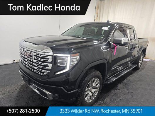 Used 2022 GMC Sierra 1500 Denali AWD/4WD image 1