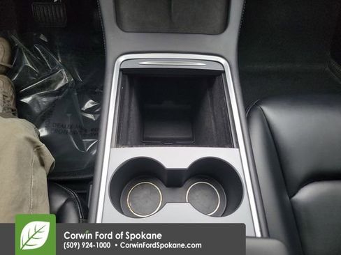 Used 2025 Tesla Model Y Long Range image 31