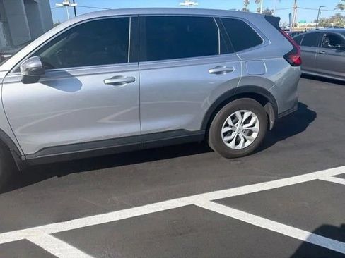 Used 2024 Honda CR-V LX image 10