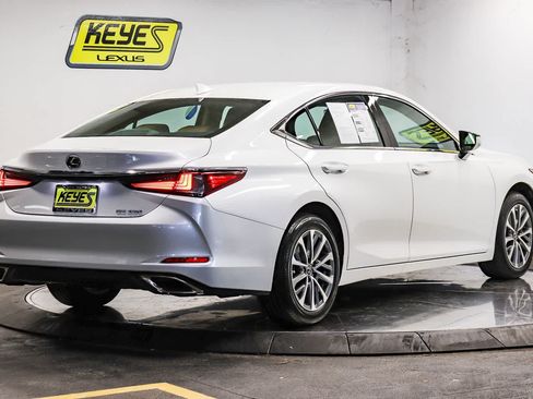 Used 2025 Lexus ES 350 FWD image 4