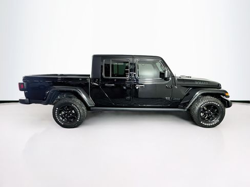 Used 2023 Jeep Gladiator Sport AWD/4WD image 10