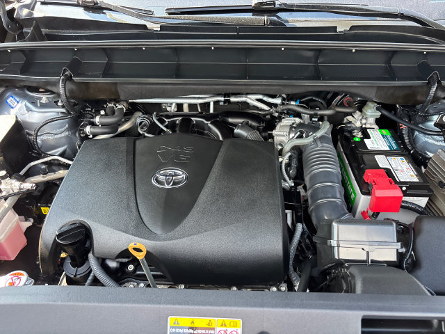 Used 2021 Toyota Highlander Limited FWD image 35