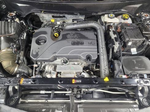 Used 2024 Chevrolet Equinox LT w/ LPO, Floor Liner Package image 30