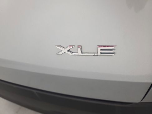 Used 2025 Toyota Grand Highlander AWD image 15