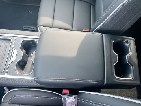 New 2026 GMC Sierra EV Elevation image 20