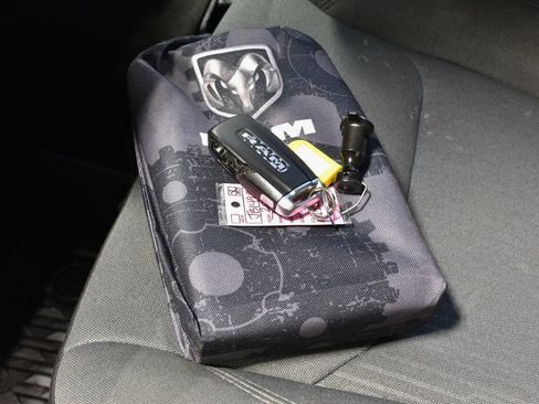 Used 2021 RAM 1500 Big Horn image 39