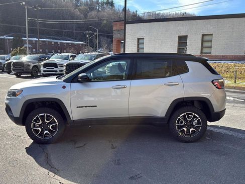 New 2026 Jeep Compass Trailhawk w/ Sun, Sound & Navigation Group image 5