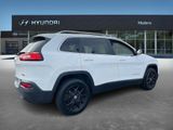 Used 2018 Jeep Cherokee Latitude w/ Cold Weather Group image 4