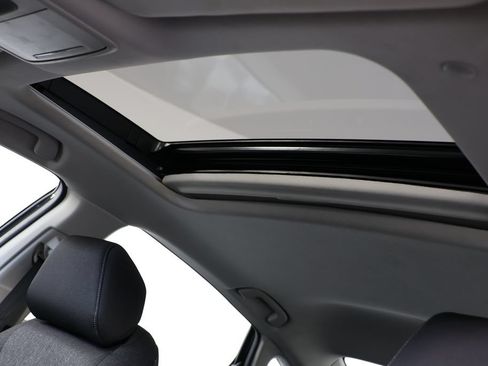 Used 2025 Honda Accord SE image 18