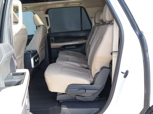 Used 2024 Ford Expedition Max Limited AWD/4WD image 8