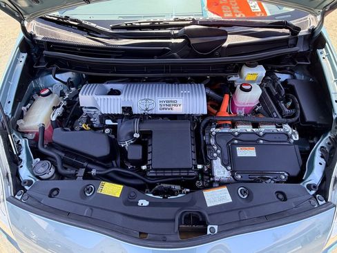 Used 2015 Toyota Prius Two FWD image 34