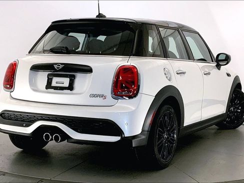 Used 2024 MINI Cooper S FWD image 12
