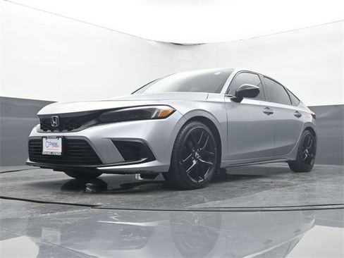 Used 2023 Honda Civic Sport image 8