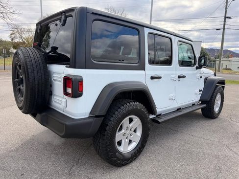 Used 2021 Jeep Wrangler Unlimited Sport image 4