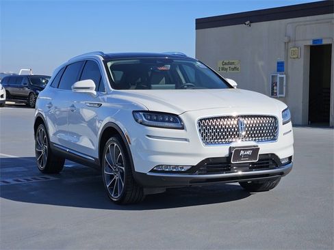 Certified 2022 Lincoln Nautilus Reserve w/ Equipment Group 202A image 3