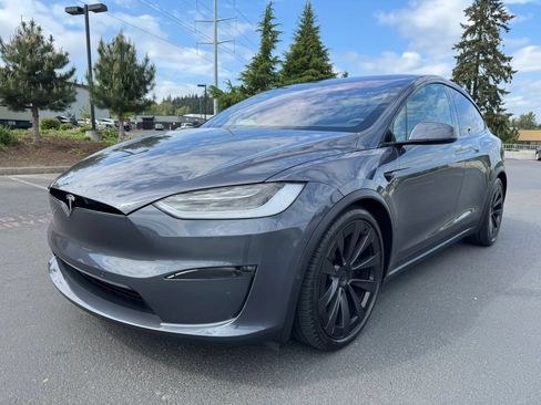 Used 2023 Tesla Model X AWD/4WD image 5