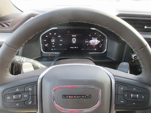 New 2026 GMC Sierra 1500 Denali w/ Denali Reserve Package image 19