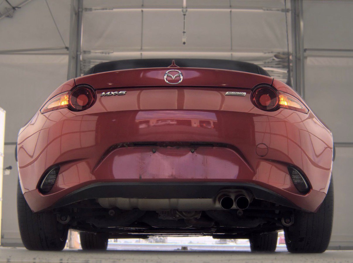 Used 2016 MAZDA MX-5 Miata Grand Touring RWD image 7