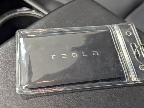 Used 2019 Tesla Model 3 Standard Range image 21