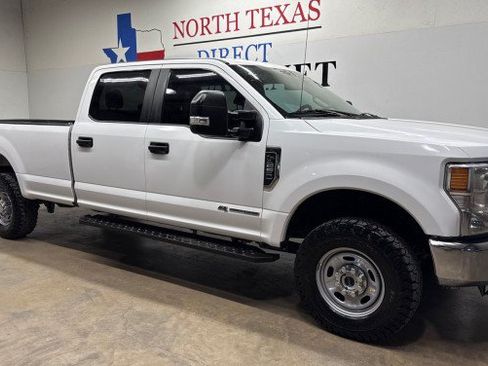 Used 2022 Ford F250 XL w/ Power Equipment Group AWD/4WD image 3