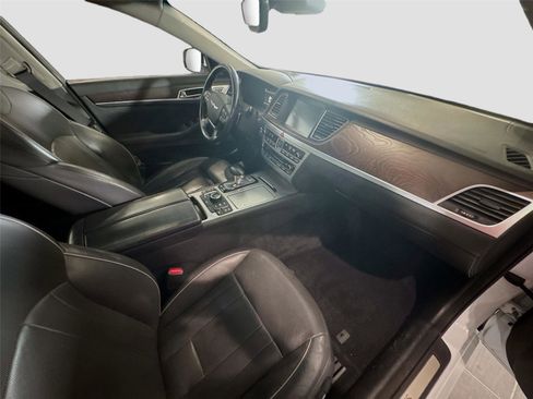 Used 2018 Genesis G80 3.8 w/ Option Group 03 image 16