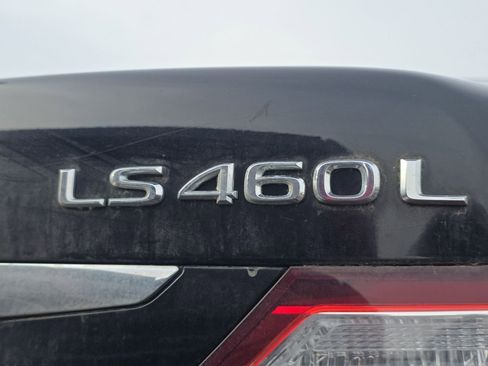 Used 2011 Lexus LS 460 L w/ Luxury Pkg image 6