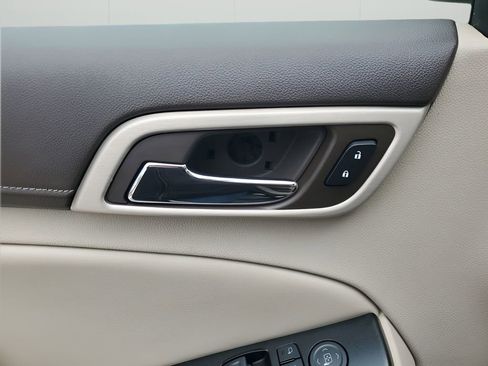 Used 2018 GMC Yukon Denali w/ Open Road Package image 28