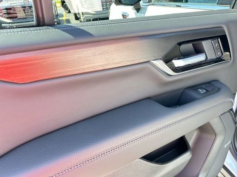 New 2026 GMC Yukon Denali AWD/4WD image 16