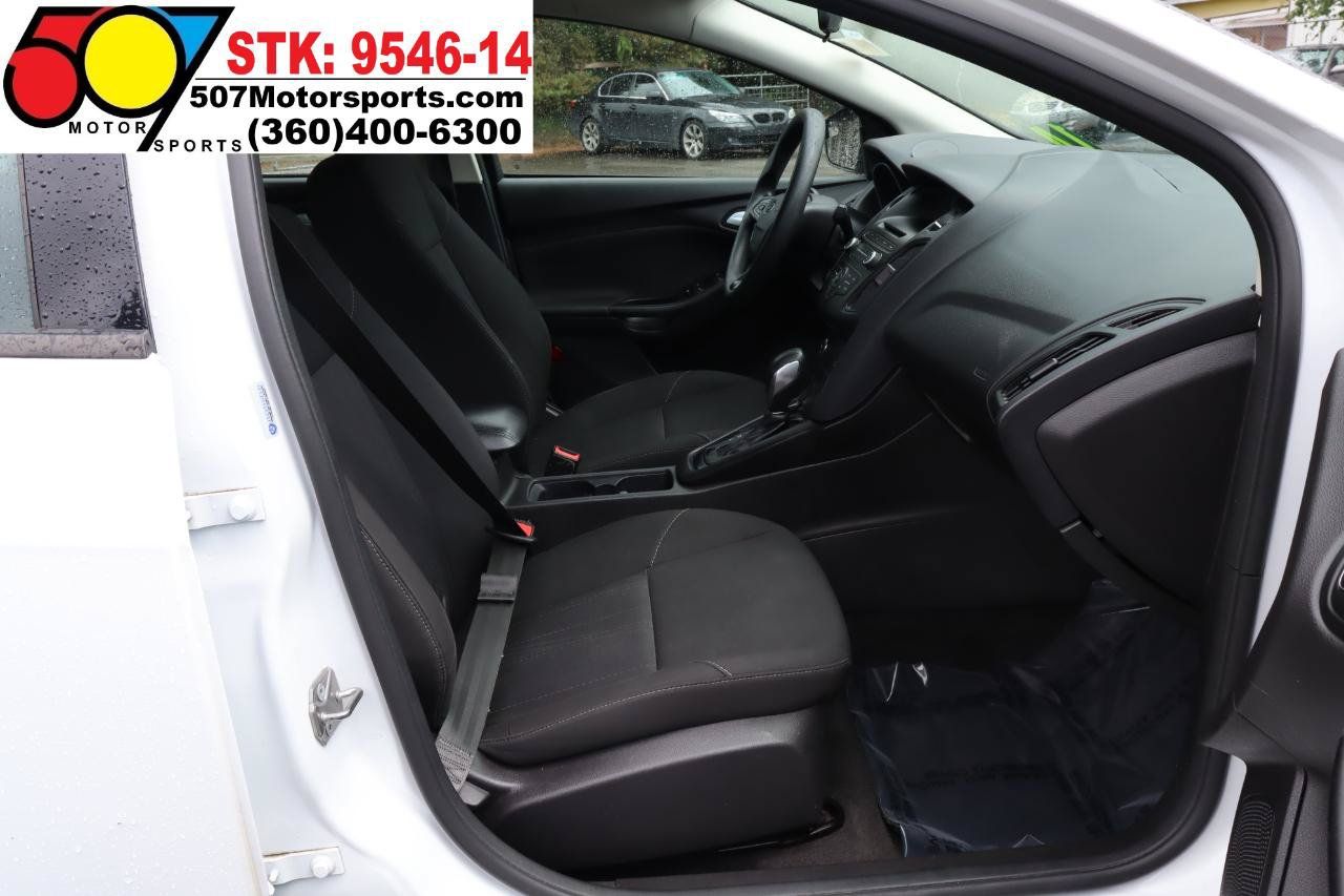 Used 2017 Ford Focus SE FWD image 15