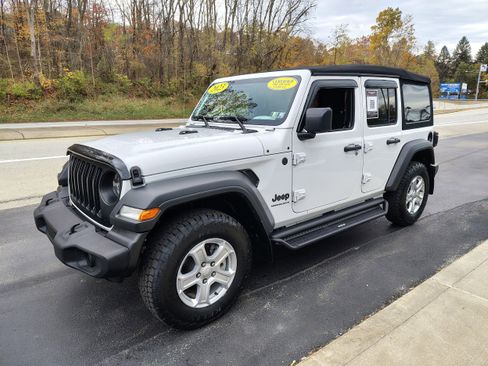 Certified 2023 Jeep Wrangler Sport S image 4