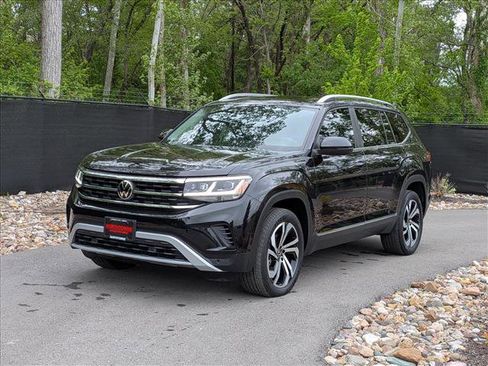 Certified 2023 Volkswagen Atlas SEL AWD/4WD image 1