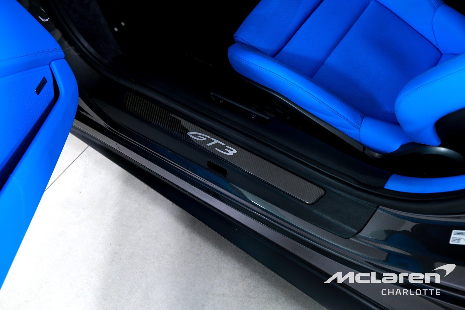 Used 2022 Porsche 911 GT3 RWD image 17